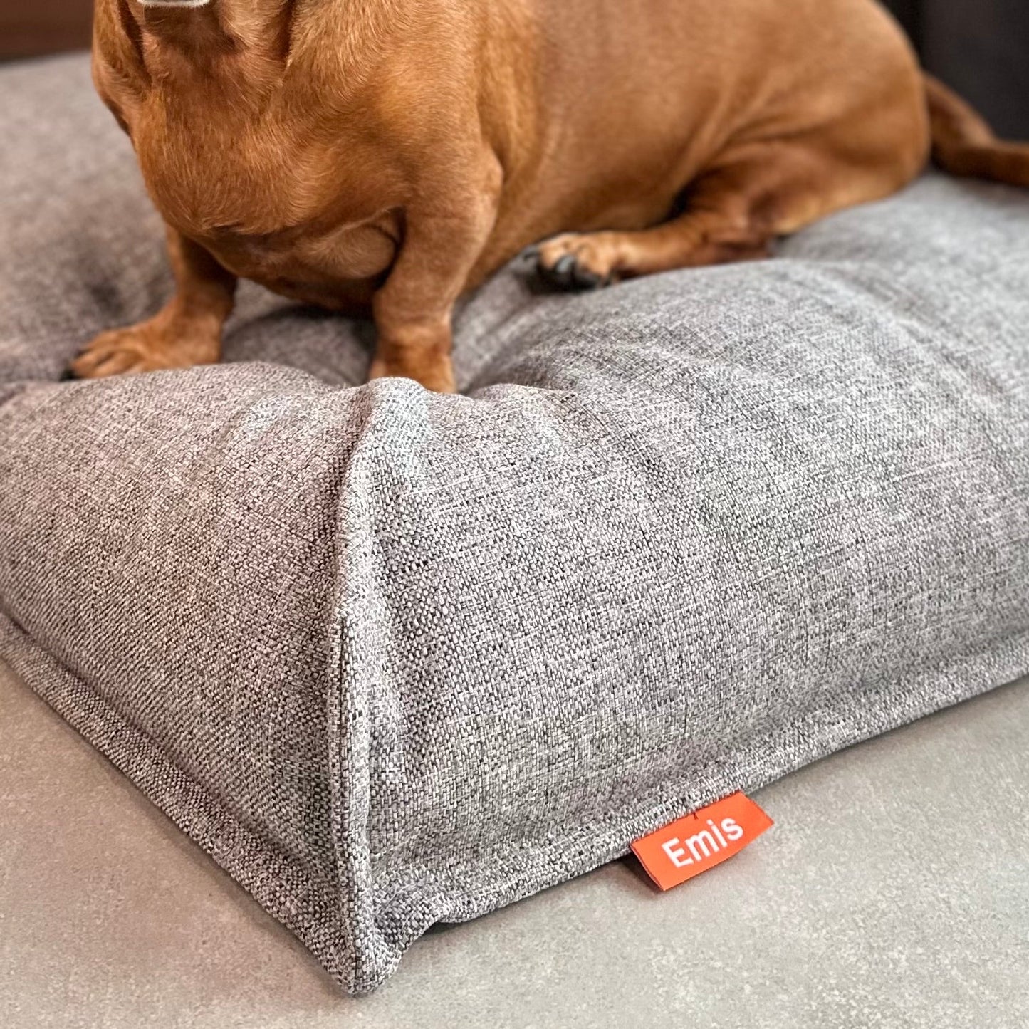 Bailey Pet Bed