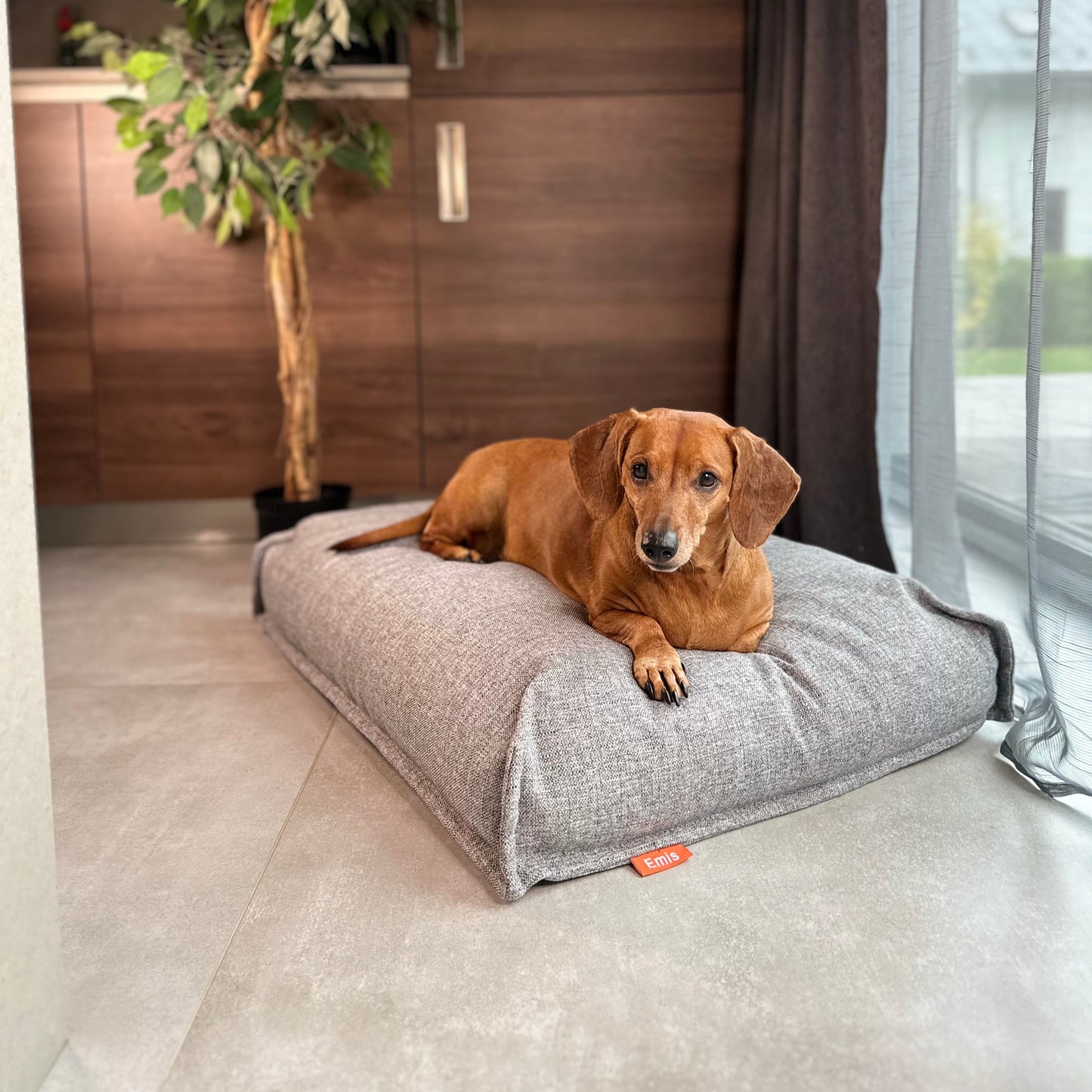 Bailey Pet Bed